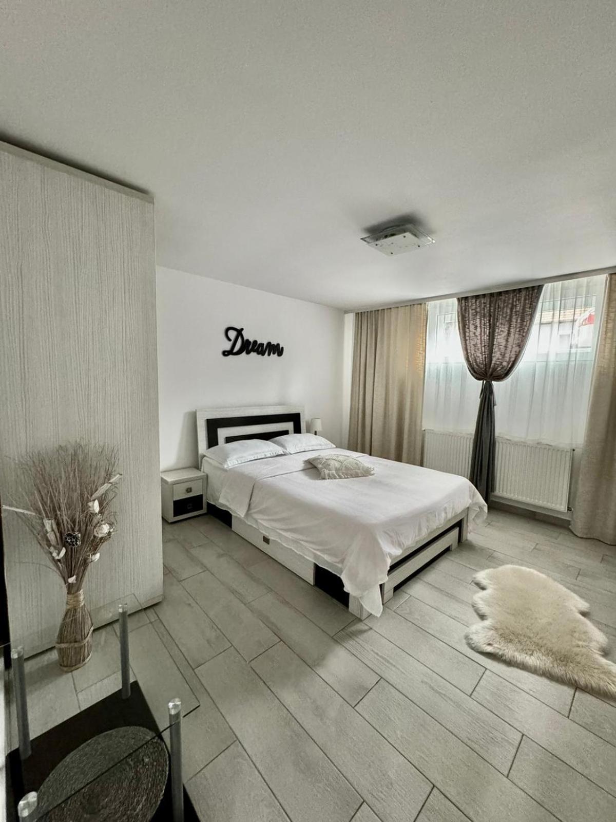 La Relax Apartment Brasov Ngoại thất bức ảnh