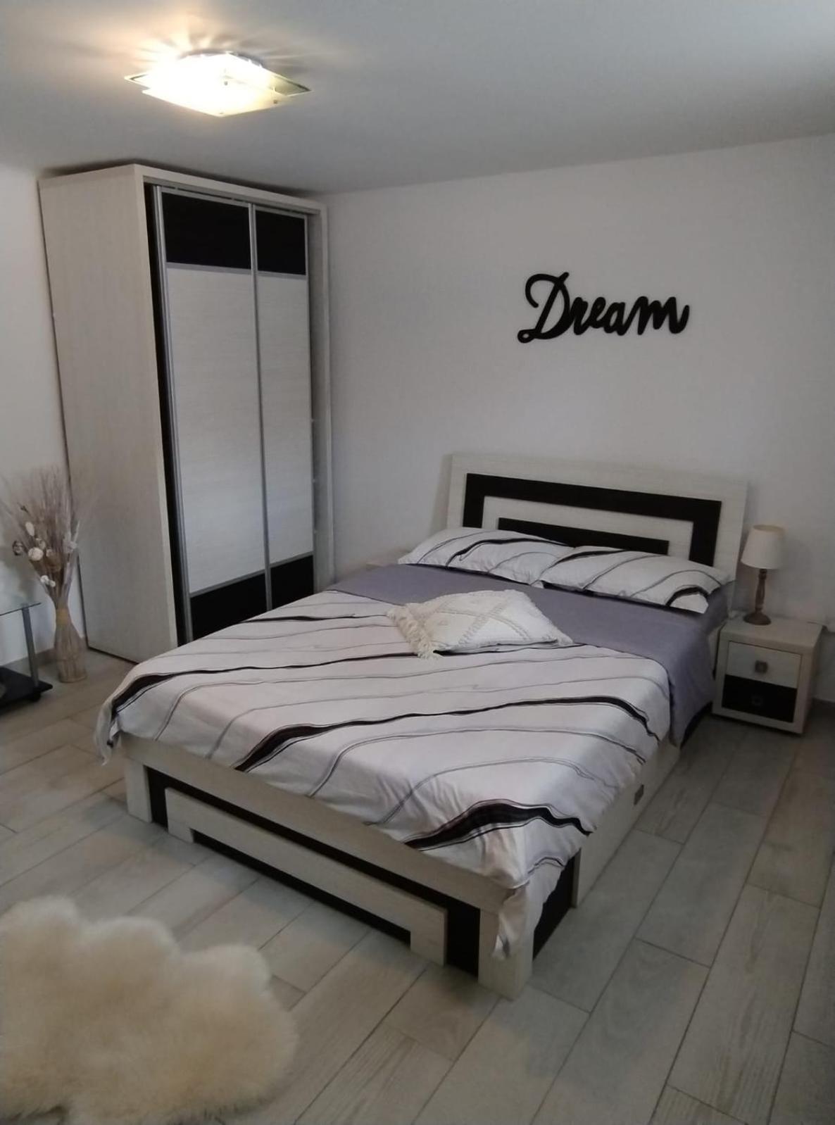 La Relax Apartment Brasov Ngoại thất bức ảnh